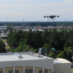 センシンが北海道更別村で「SENSYN Drone Hub」の緊急時対応実験　西山村長「多様性ある活用可能」【DF】